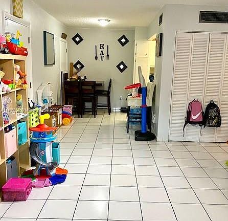 4th image of 10762 SW North Kendall Dr #112