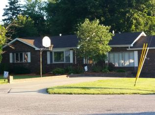 3640 N Hillcrest Rd, Vincennes, IN 47591