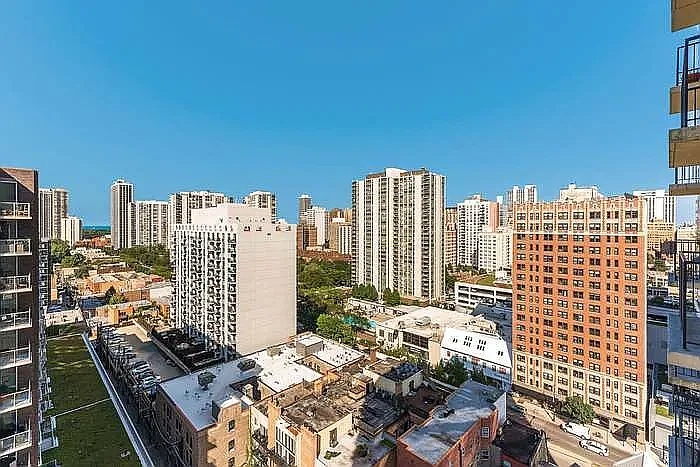 1212 N La Salle Dr #903 — Photo 4