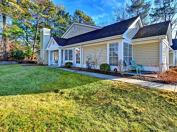 3rd image of 10 Oakdale Court