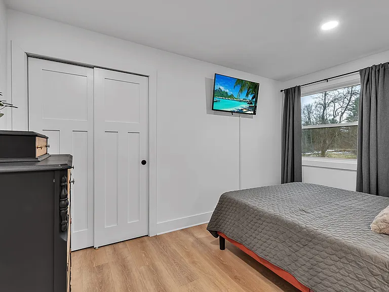 1484 Billington Rd — Photo 30