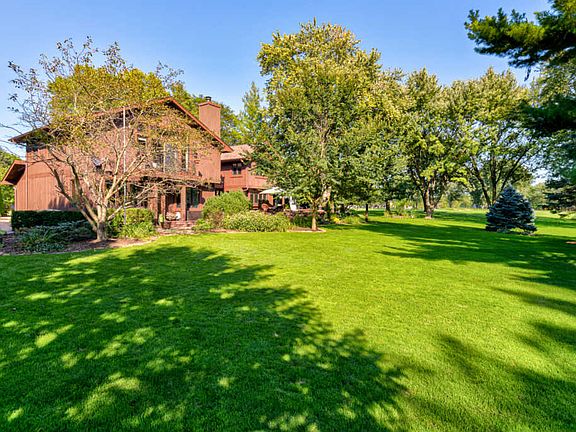 3rd image of 1044 Royal Bombay Ct