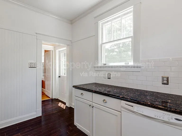 1404 Wilmington Ave W #B — Photo 18