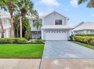 9302 Heathridge Dr, West Palm Beach, FL 33411
