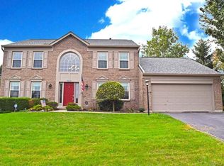 7605 Lakota Springs Dr, West Chester, OH 45069