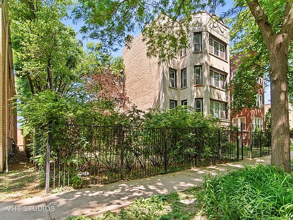 2nd image of 2312 W Arthur Ave