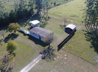 7611 NW 76th Ct, Chiefland, FL 32626