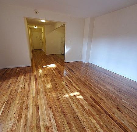 3rd image of 143-05 41st Ave #611
