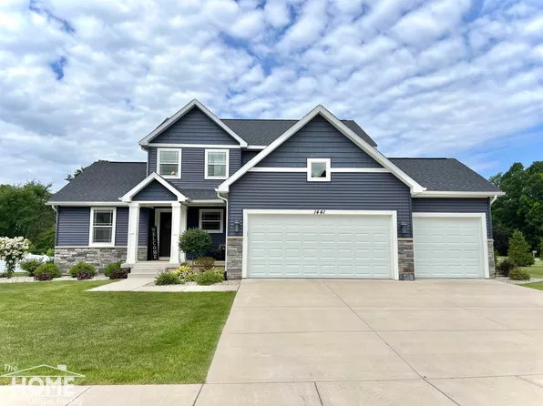 1441 Jackson Dr, Owosso, MI 48867