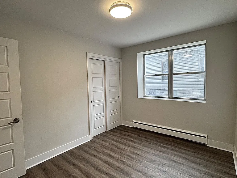75 High St #101 — Photo 12