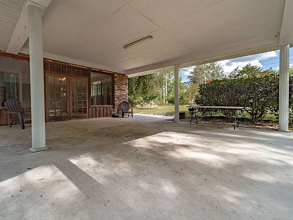 3rd image of 7189 192nd St
