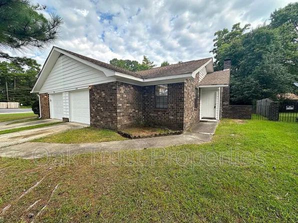 7794 McKnight St, North Charleston, SC 29418