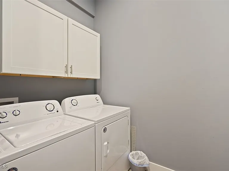 825 SE 5th Pl — Photo 20