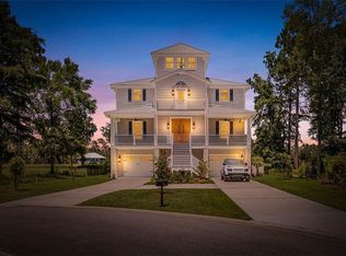 57 Eagle Crest Dr, Waverly, GA 31565