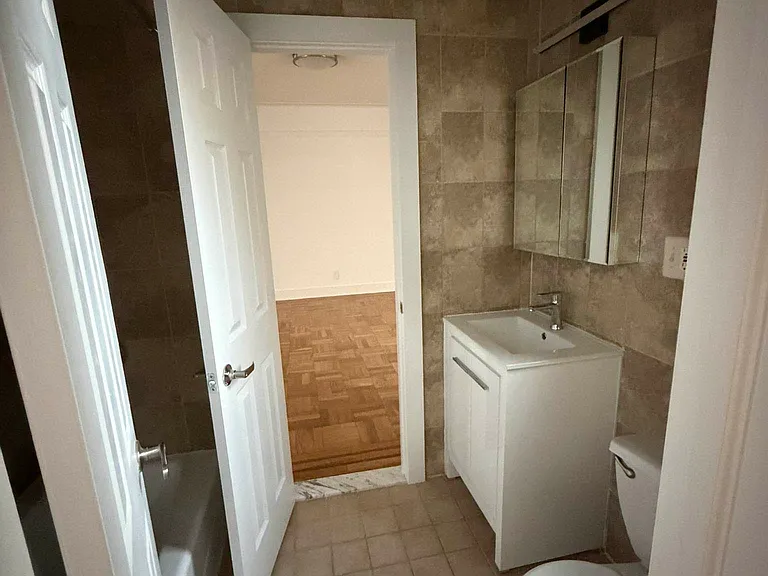 1854 Ocean Ave #5F — Photo 9