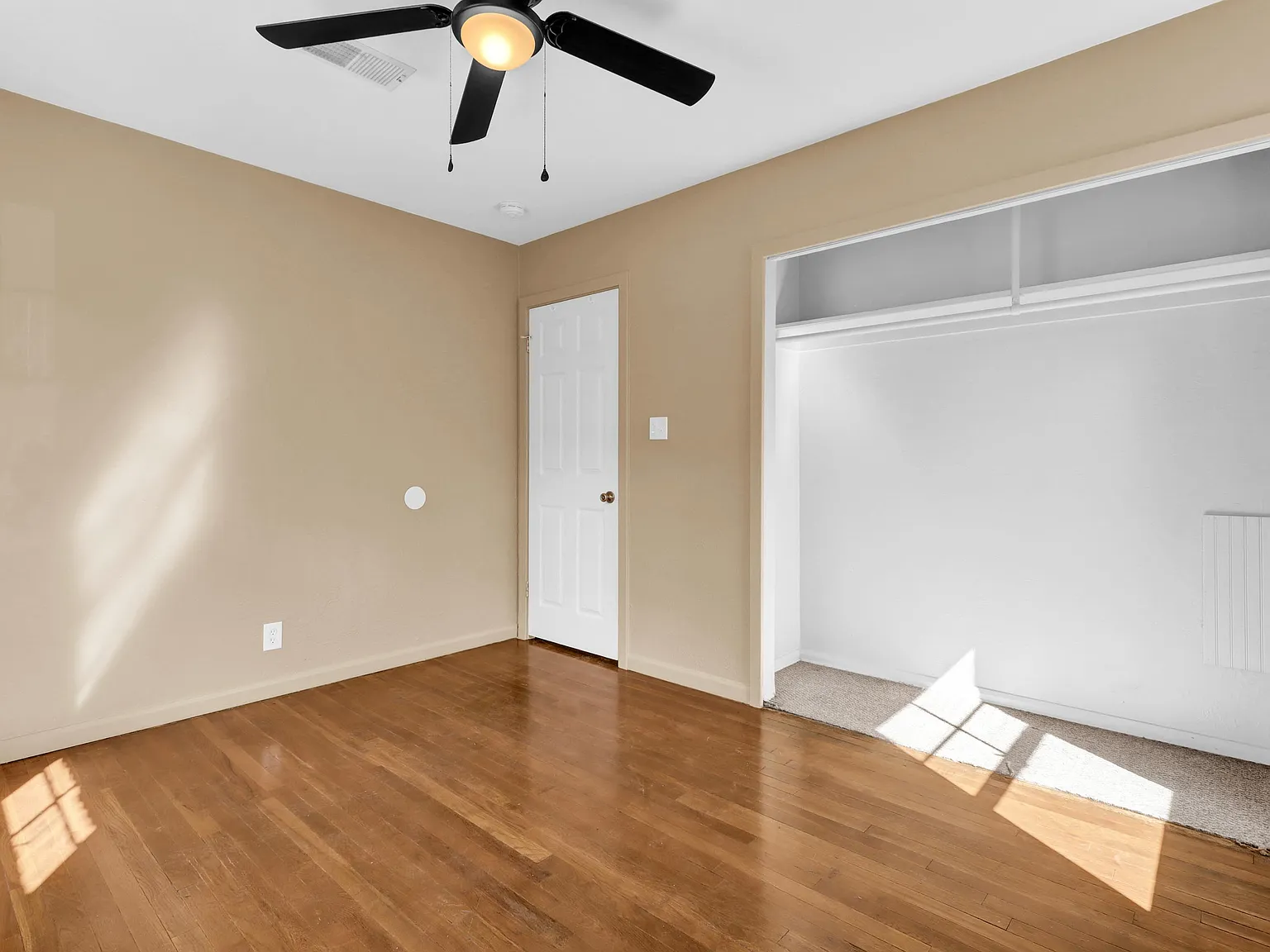 3 bed, 1000 sqft, $1,250 — Photo 3