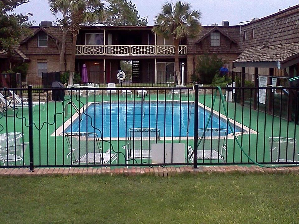 1st image of 501 W Scharbauer Dr