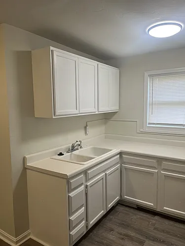 130 Laura Ave #4 Photo 1