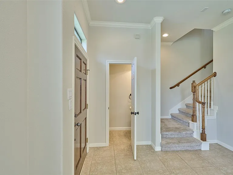 2726 Misty Heath Ln — Photo 4