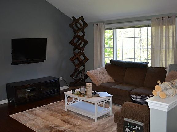 2nd image of 47 Ball Ave #47