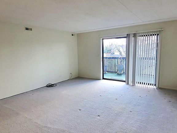 3rd image of 920 Vose Dr APT 310