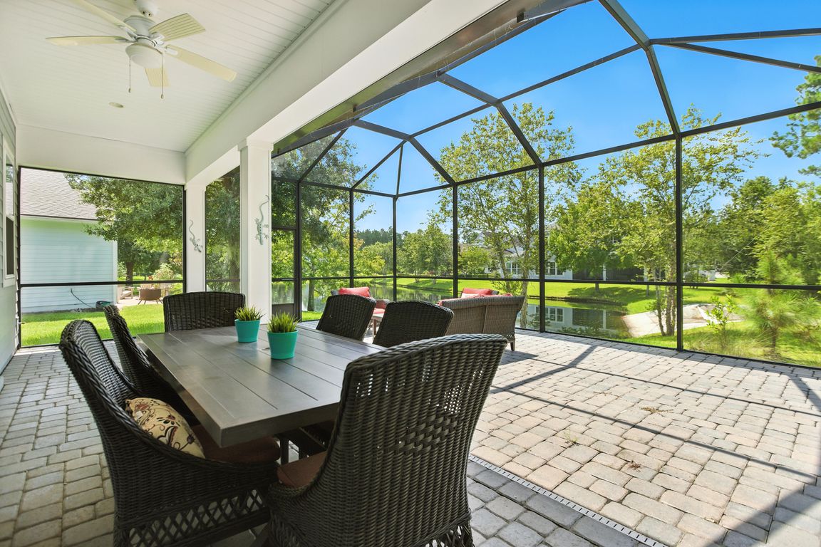 next background image