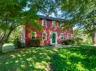 113 Old Farms Rd, West Simsbury, CT 06092