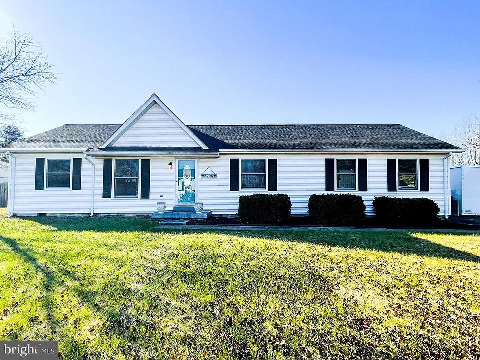 1st image of 6905 Persimmon Ct