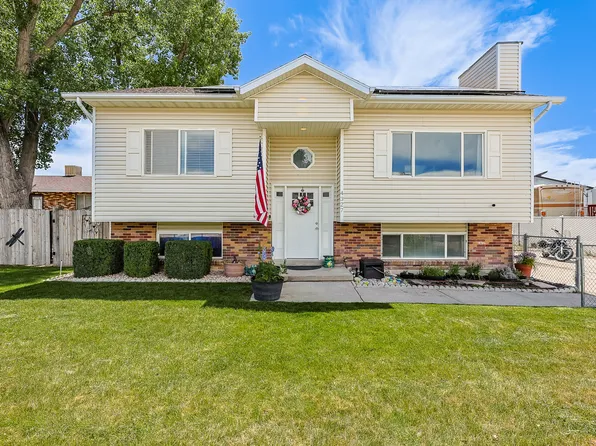4327 S Rose Petal Way, West Valley City, UT 84120
