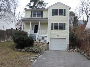 75 Lakeview Ave, Waltham, MA 02451