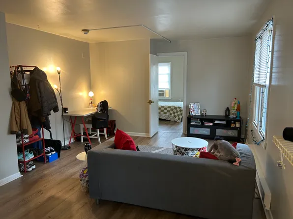 29 S 7th St APT 3, Easton, PA 18042