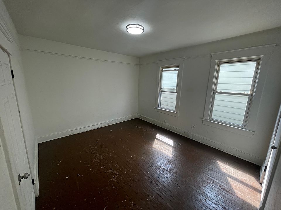 1st image of 1530 Prentis Ave