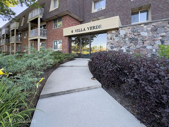 2nd image of 6 Villa Verde Dr Unit 201