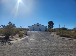 340 W Haystack Dr, Meadview, AZ 86444