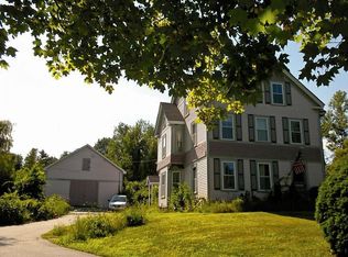 57 S Main St, Newton, NH 03858