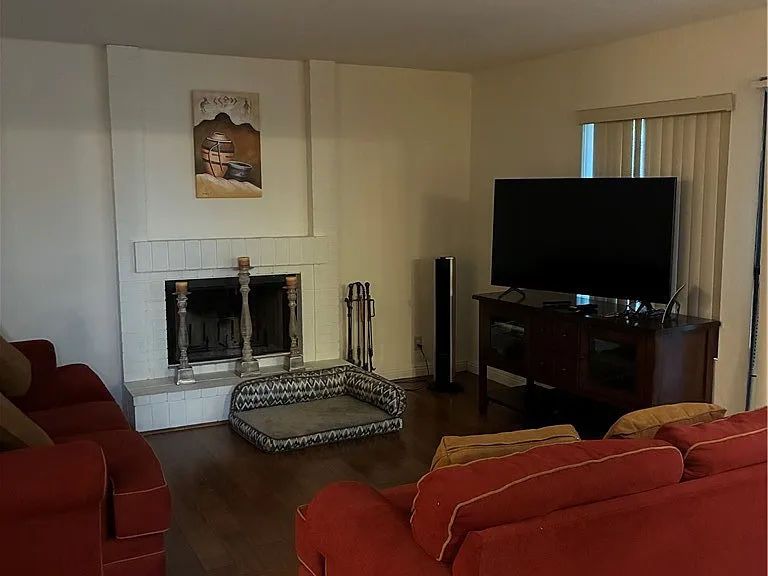 674 Radbury Pl — Photo 6