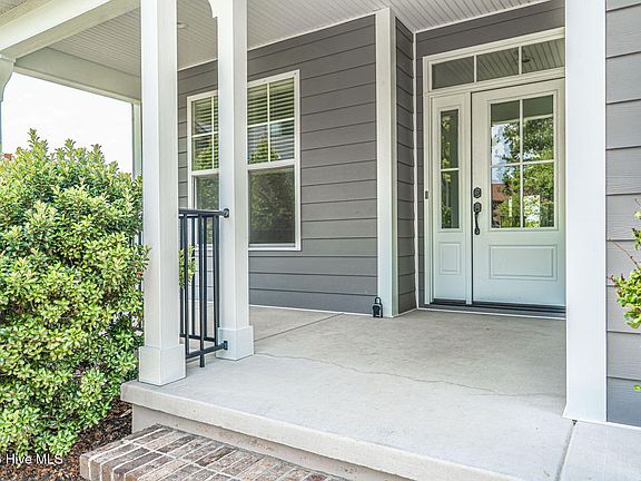3rd image of 125 Bree Court