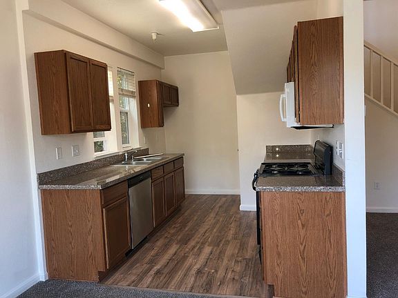 4th image of 225 Pacifica Blvd Unit 201