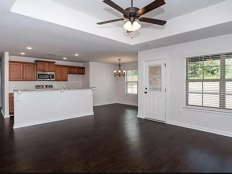 102 Kindley Ct — Photo 8