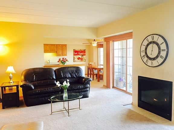 3rd image of 11921 Windemere Ct APT 101