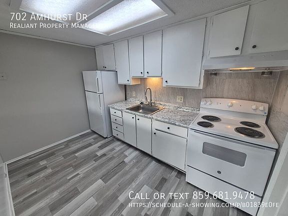 4th image of 702 Amhurst Dr