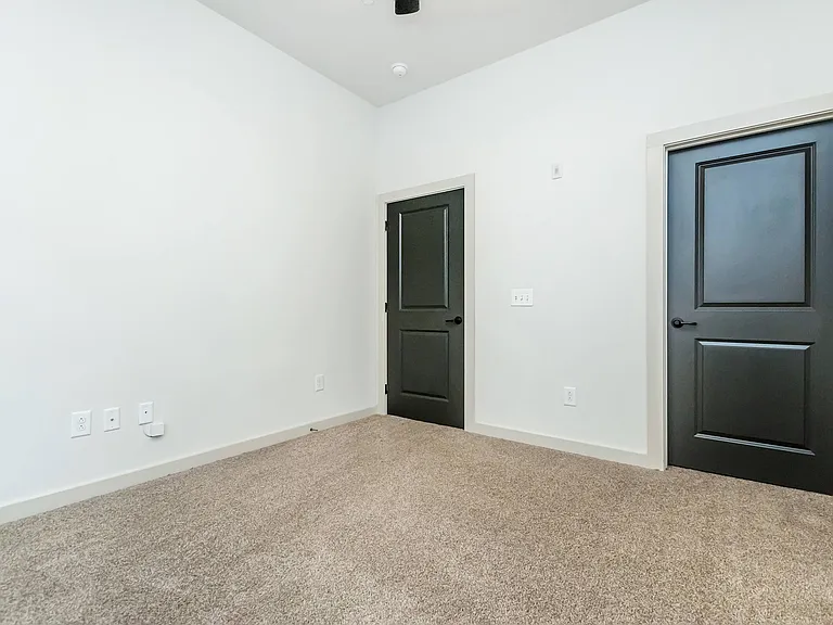 1810 Belcourt — Photo 18