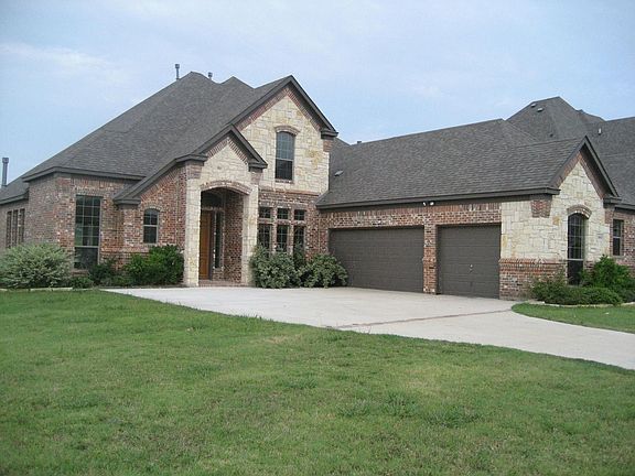 2nd image of 1051 Chesapeake Dr