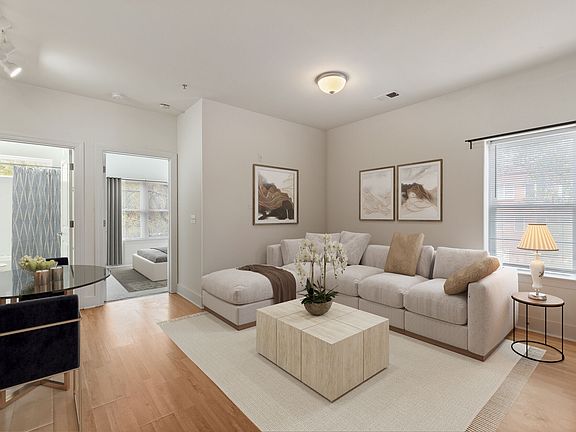 4th image of 3306 N McDowell St #2Q