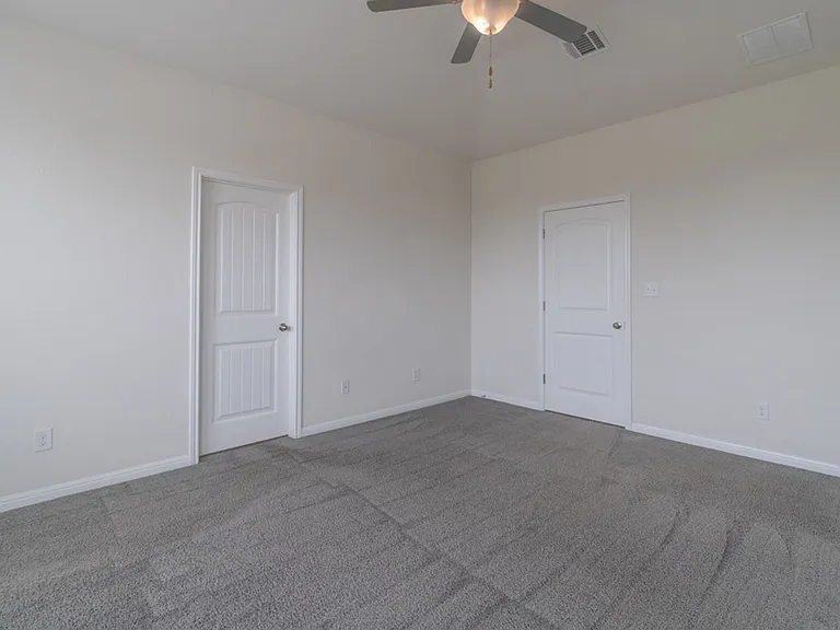 2924 Barbed Wire St — Photo 12