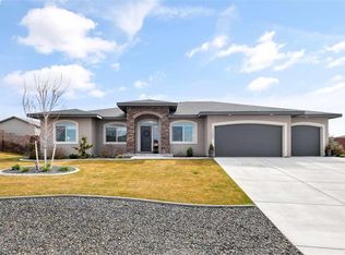 11260 Woodsman Dr, Pasco, WA 99301