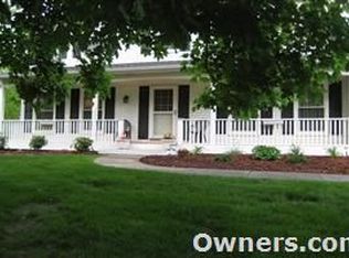 5N235 Deerpath Way, St Charles, IL 60175