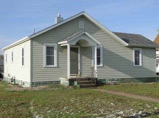 2222 4th St, Columbus, NE 68601