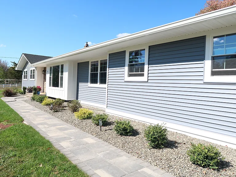 18 Cleef Dr — Photo 3