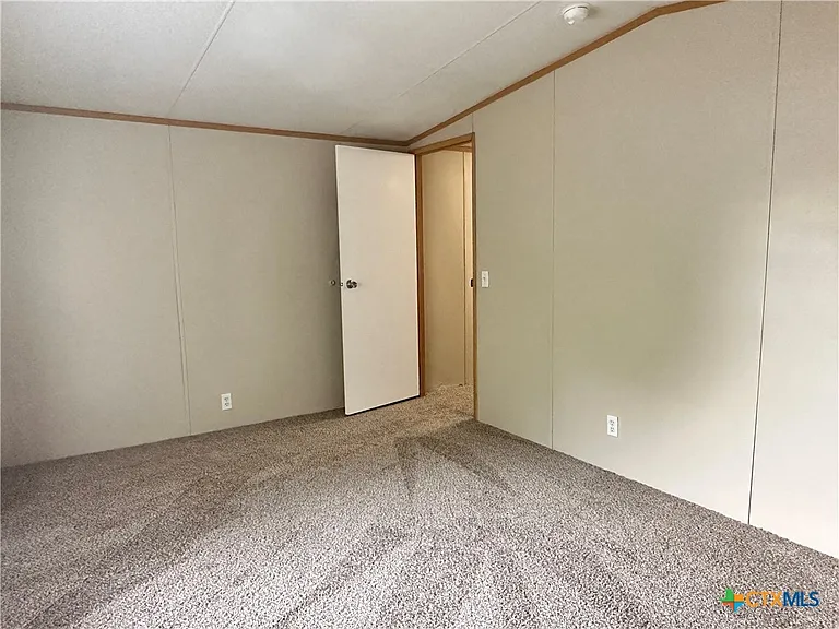 208 Picasso Dr — Photo 10